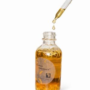 “Liquid Gold” Hair Growth Oil x KAMILI